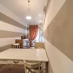 Palazzo Dalla Rosa Prati Apartmanhotel Parma
