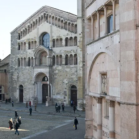 Palazzo Dalla Rosa Prati Aparthotel Parma