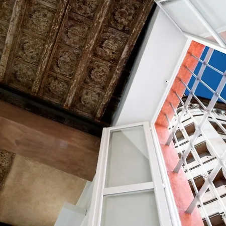 Palazzo Dalla Rosa Prati 아파트호텔